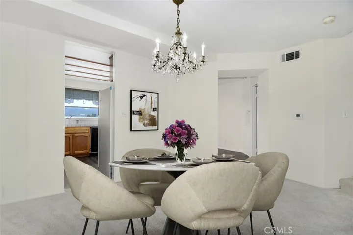 618 Warwick Avenue, Thousand Oaks, California 91360