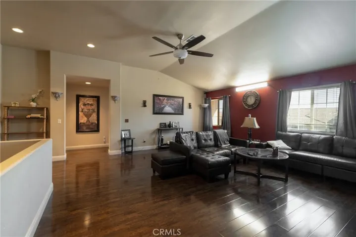 40947 Ridgegate Lane, Palmdale, California 93551