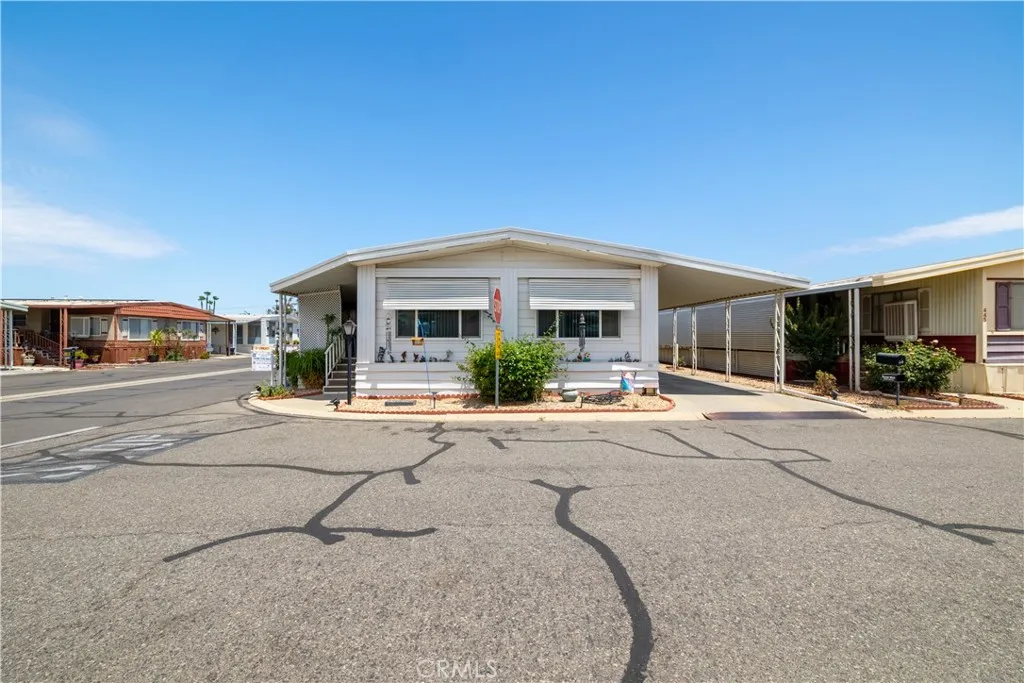 5001 W Florida 446