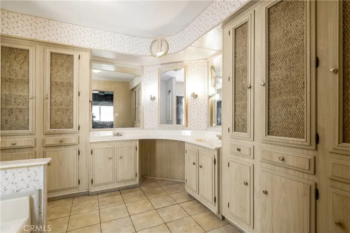5001 W Florida 446, Hemet, California 92545