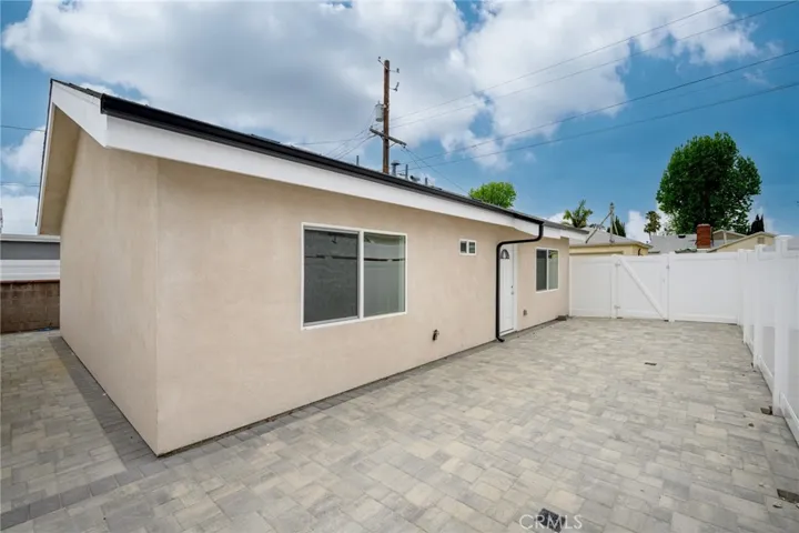 2657 N Brighton Street, Burbank, California 91504