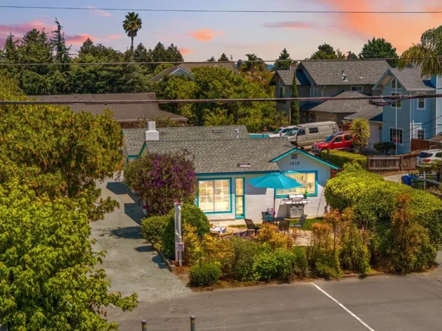 1510 Thompson Avenue, Santa Cruz, California 95062