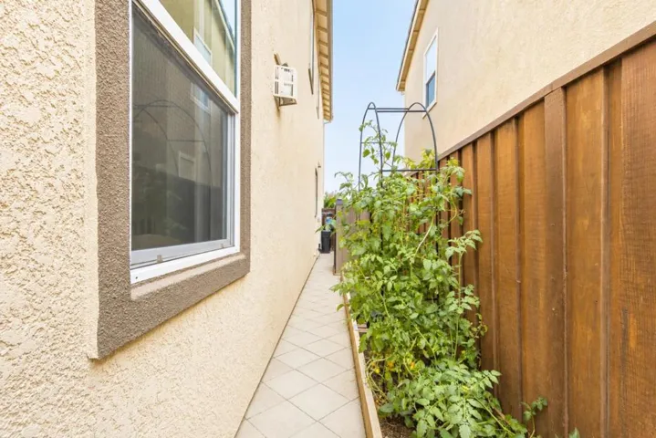 1421 Westside Road, Hollister, California 95023