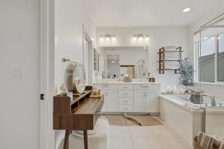 1421 Westside Road, Hollister, California 95023