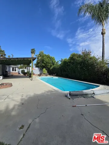 14151 Chandler Boulevard, Los Angeles, California 91401