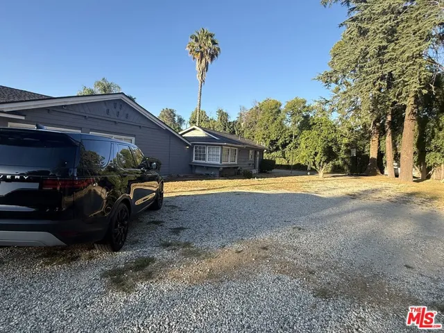14151 Chandler Boulevard, Los Angeles, California 91401