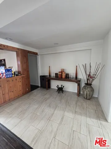 14151 Chandler Boulevard, Los Angeles, California 91401