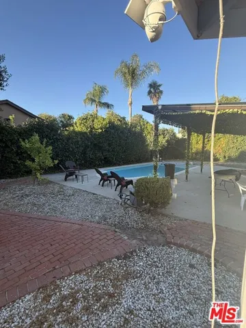 14151 Chandler Boulevard, Los Angeles, California 91401