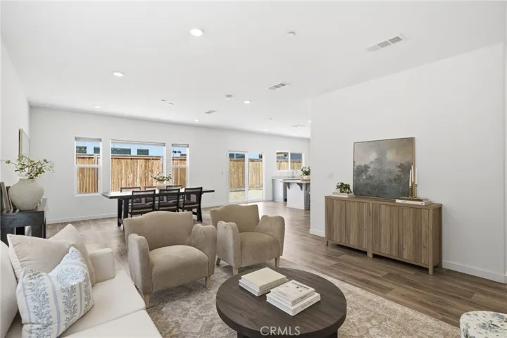 9634 Maple Terrace Lane, Shafter, California 93263