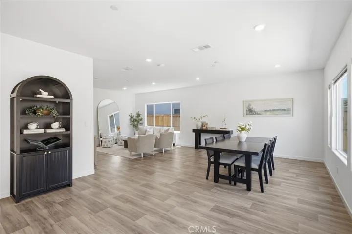 9634 Maple Terrace Lane, Shafter, California 93263