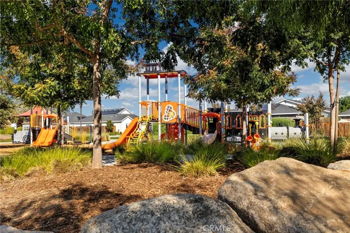 9634 Maple Terrace Lane, Shafter, California 93263