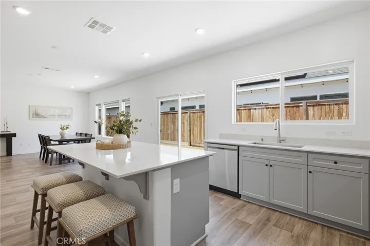 9634 Maple Terrace Lane, Shafter, California 93263