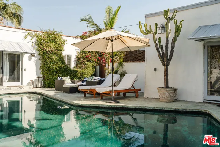 6636 Colgate Avenue, Los Angeles, California 90048
