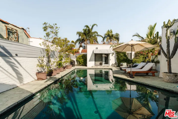 6636 Colgate Avenue, Los Angeles, California 90048