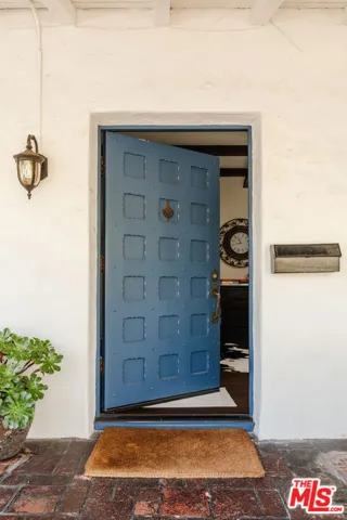 6636 Colgate Avenue, Los Angeles, California 90048