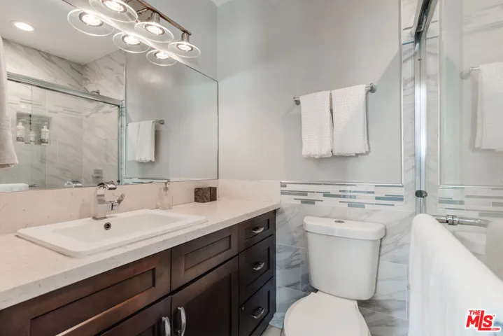 6636 Colgate Avenue, Los Angeles, California 90048