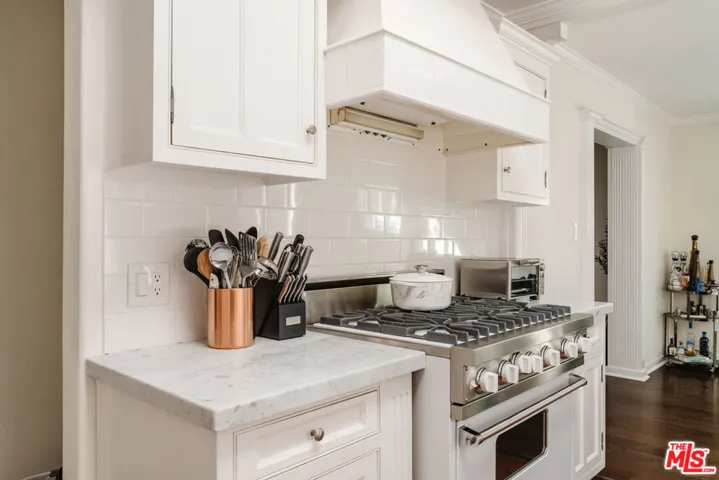6636 Colgate Avenue, Los Angeles, California 90048