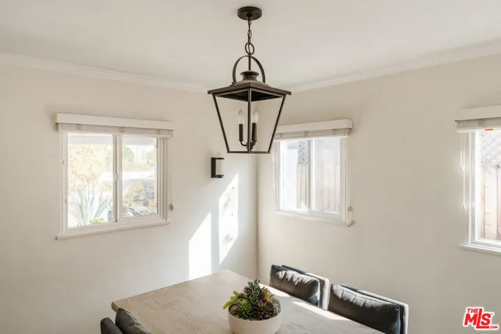 6636 Colgate Avenue, Los Angeles, California 90048