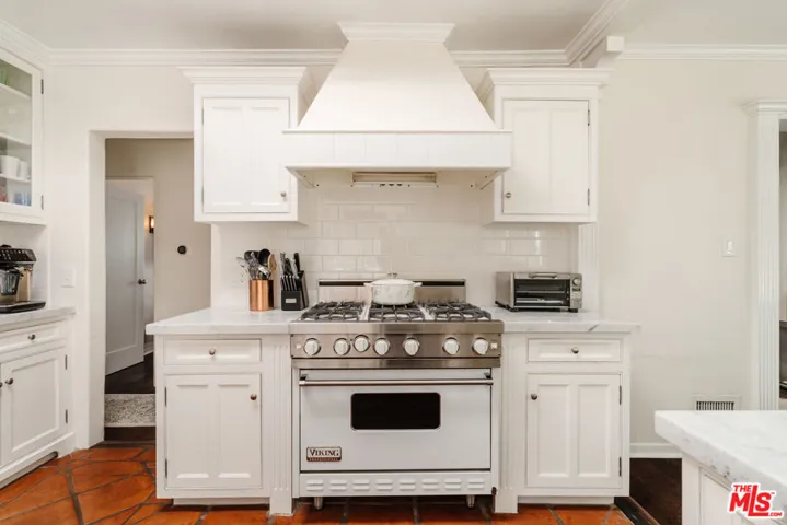 6636 Colgate Avenue, Los Angeles, California 90048