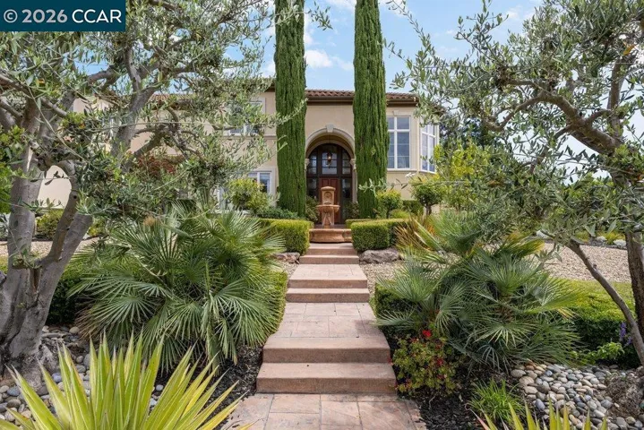 120 Alamo Springs Dr, Alamo, California 94507