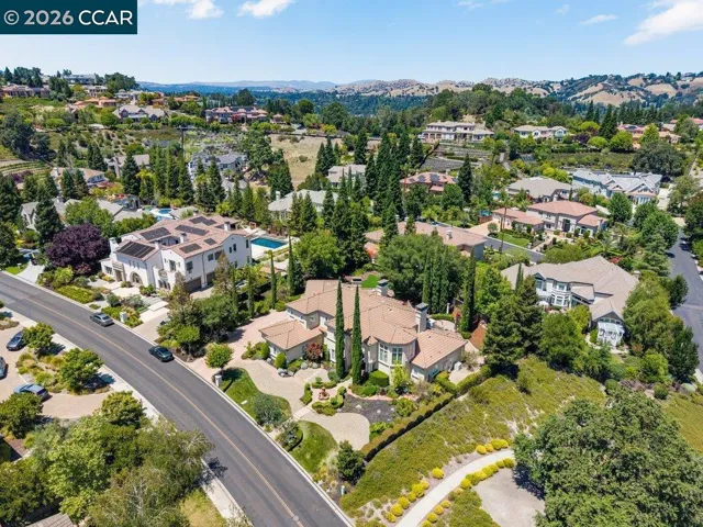 120 Alamo Springs Dr, Alamo, California 94507