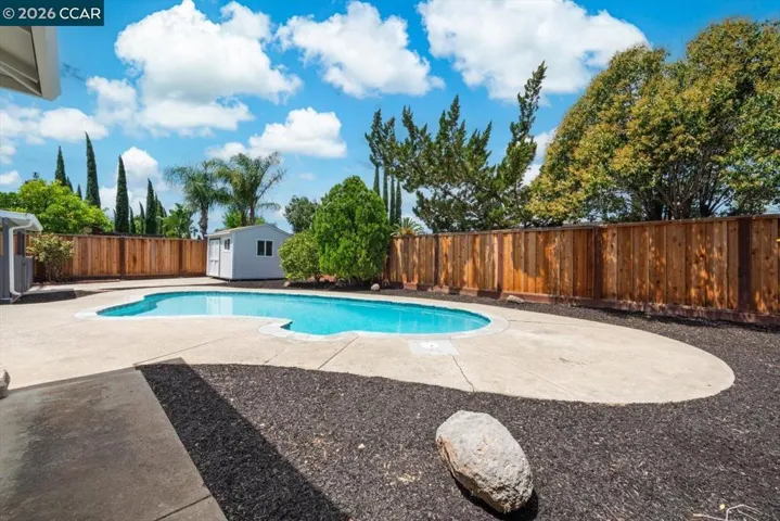 1617 Greenridge Dr, Pittsburg, California 94565
