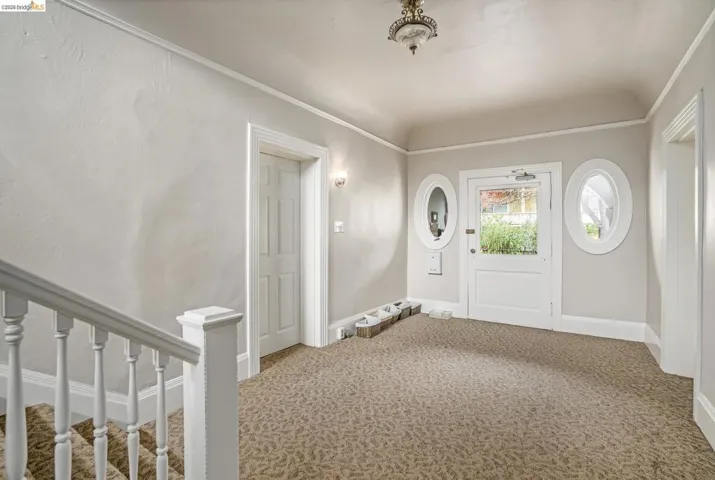 95 Moss Ave, Oakland, California 94610