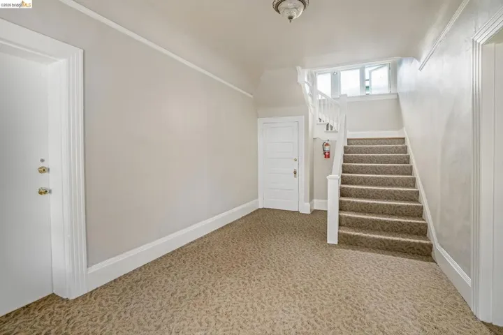 95 Moss Ave, Oakland, California 94610