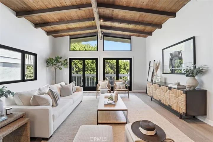 1610 Carver, Redondo Beach, California 90278