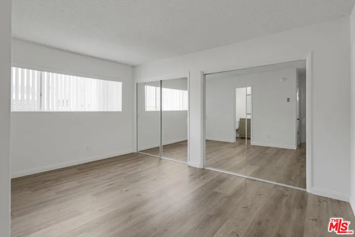 11733 Mayfield Avenue, Los Angeles, California 90049