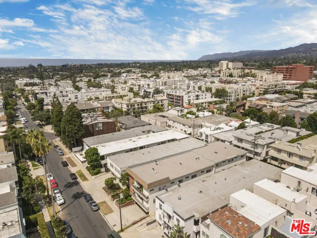 11733 Mayfield Avenue, Los Angeles, California 90049