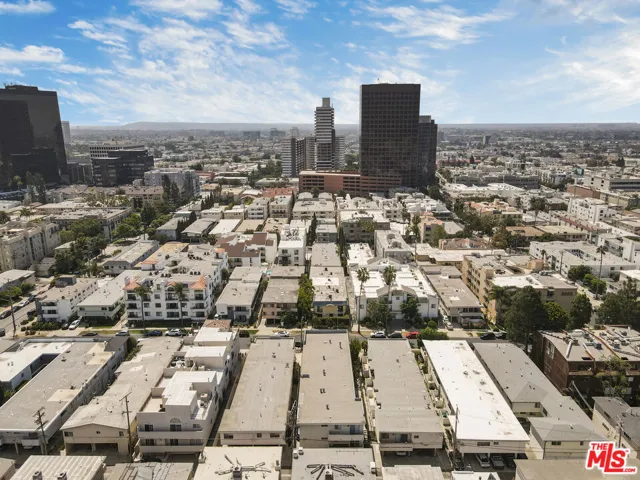 11733 Mayfield Avenue, Los Angeles, California 90049