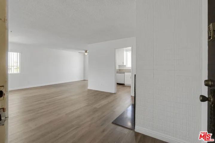 11733 Mayfield Avenue, Los Angeles, California 90049