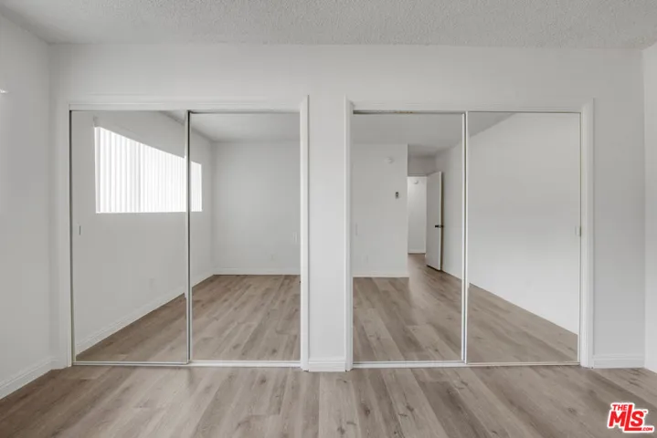 11733 Mayfield Avenue, Los Angeles, California 90049