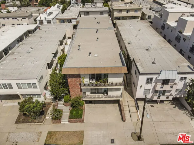 11733 Mayfield Avenue, Los Angeles, California 90049