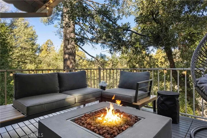 24649 Valle Drive, Crestline, California 92325