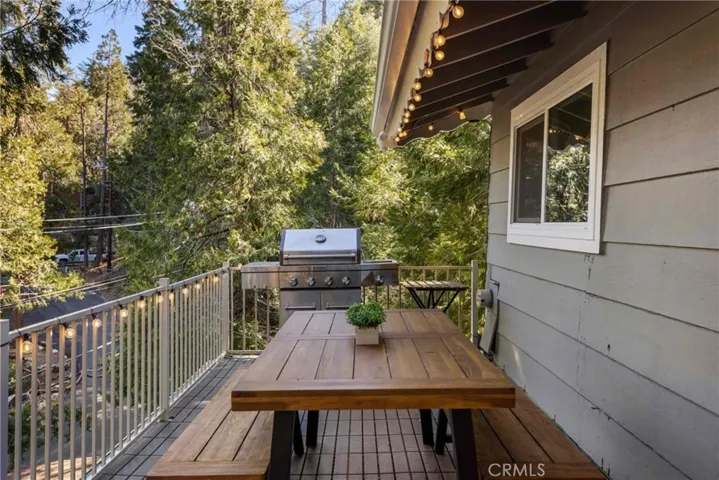 24649 Valle Drive, Crestline, California 92325