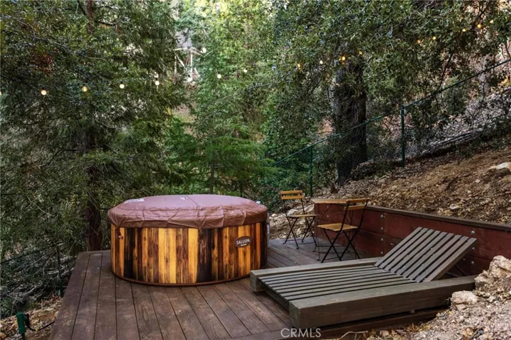 24649 Valle Drive, Crestline, California 92325