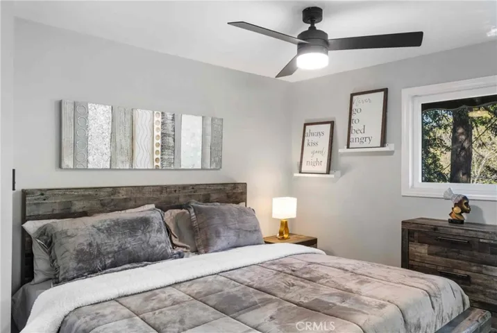 24649 Valle Drive, Crestline, California 92325