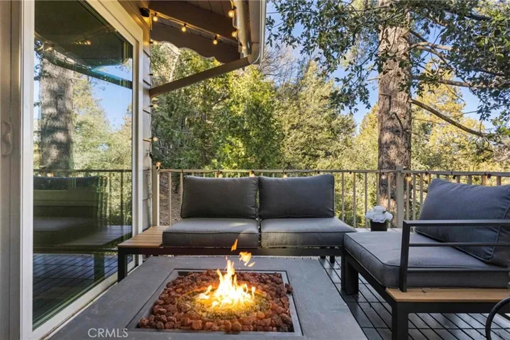 24649 Valle Drive, Crestline, California 92325