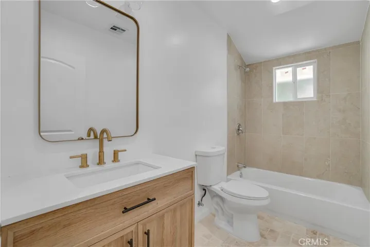 2nd Bathroom