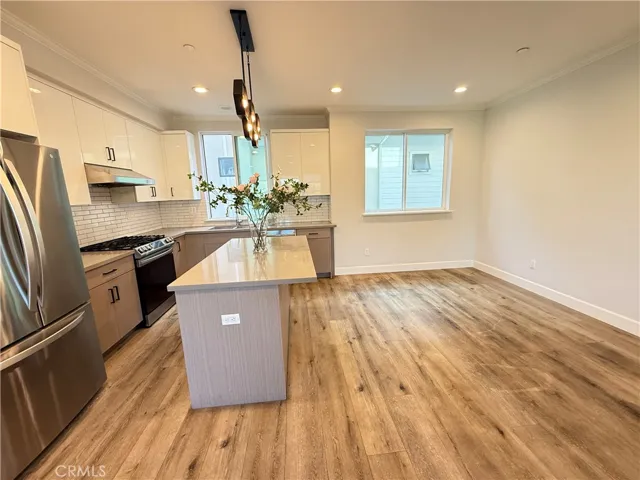 1115 La Cadena Ave B, Arcadia, California 91007