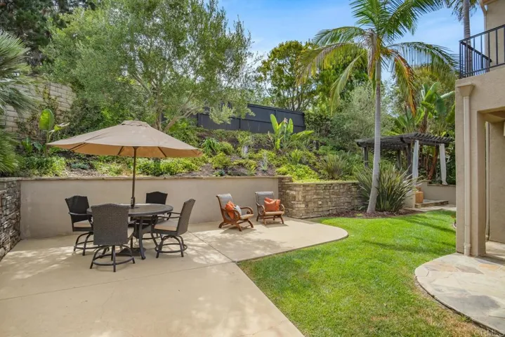 7922 Sitio Granado, Carlsbad, California 92009