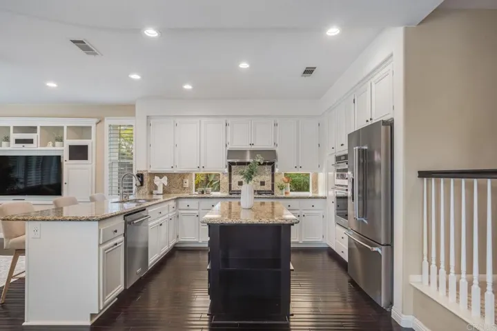 7922 Sitio Granado, Carlsbad, California 92009