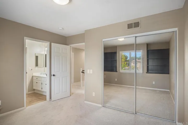 7922 Sitio Granado, Carlsbad, California 92009