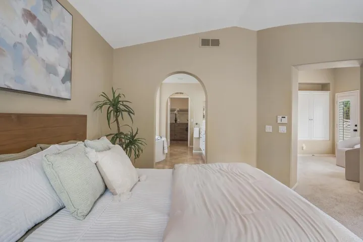 7922 Sitio Granado, Carlsbad, California 92009