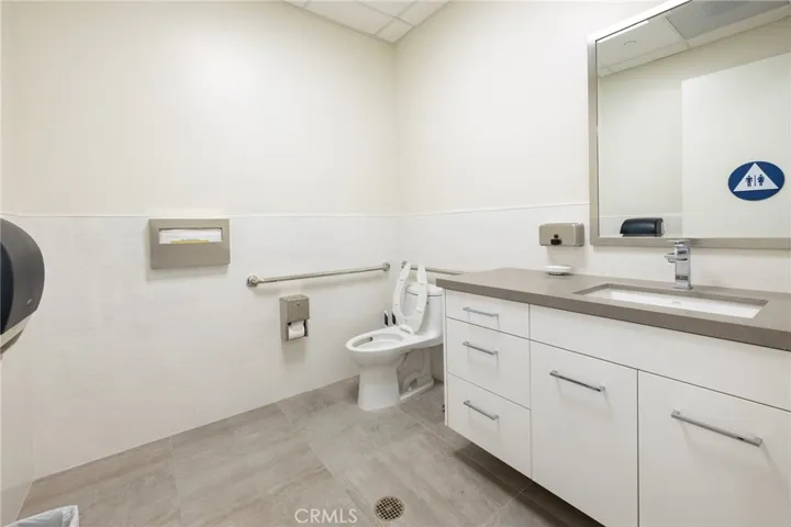 24444 Hawthorne 109, Torrance, California 90505