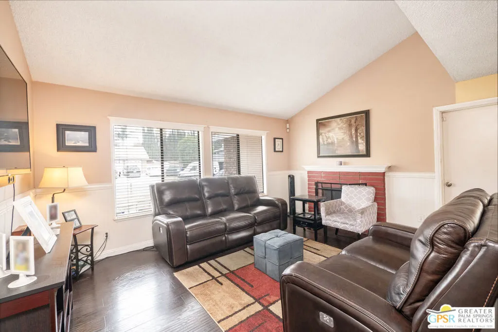 2466 N Orange Avenue, Rialto, California 92377 — photo 4