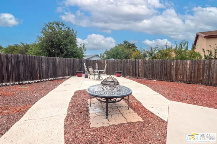 2466 N Orange Avenue, Rialto, California 92377