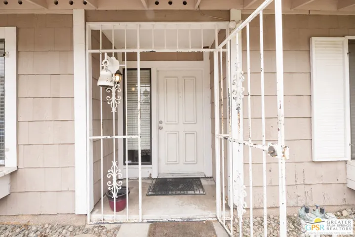 2466 N Orange Avenue, Rialto, California 92377